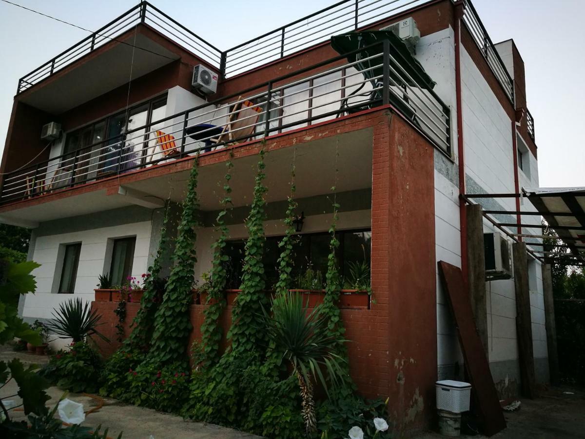 Agora Apartman Tbiliszi Kültér fotó